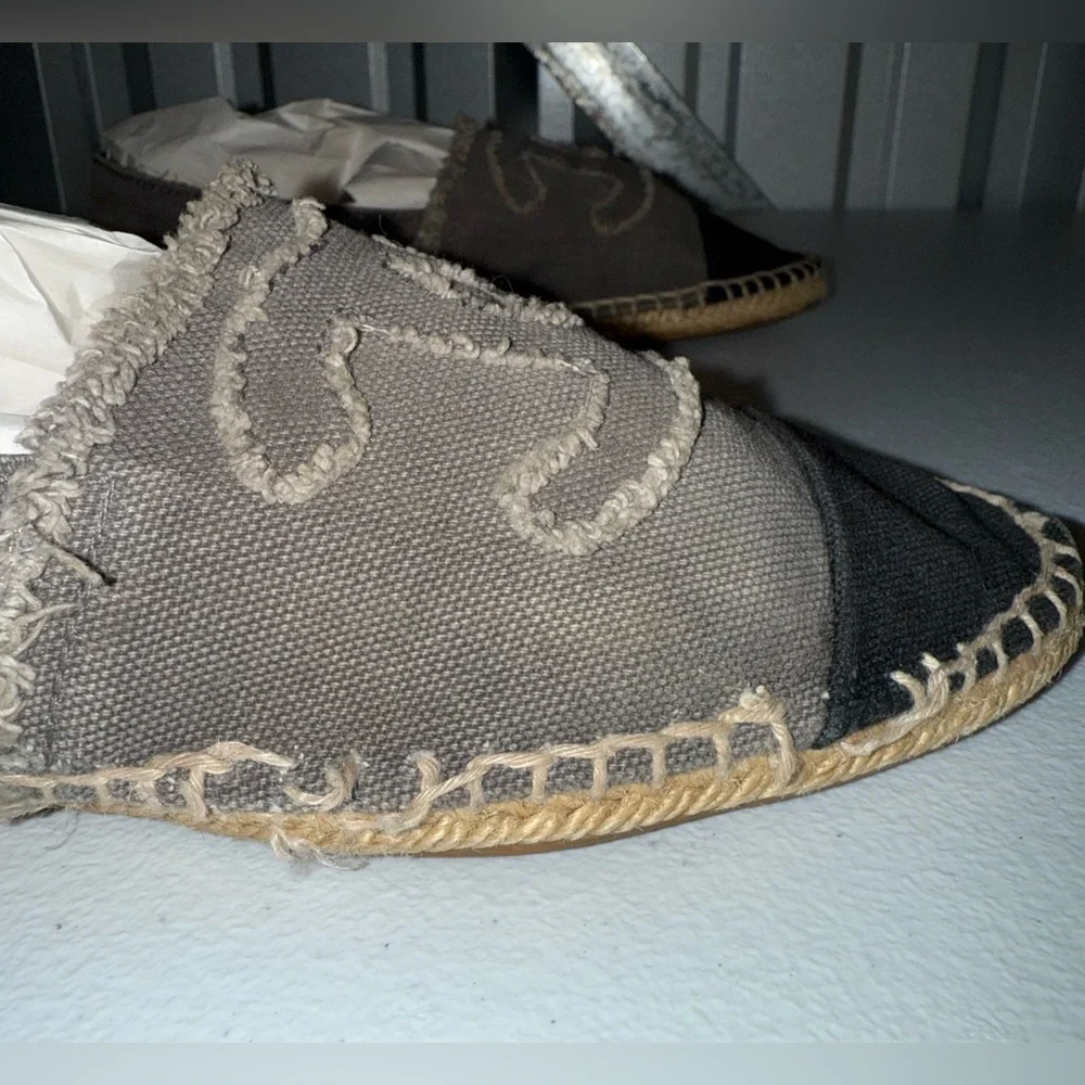 Chanel Grey and Black Canvas Espadrilles Size 38 ( 7.5 US )